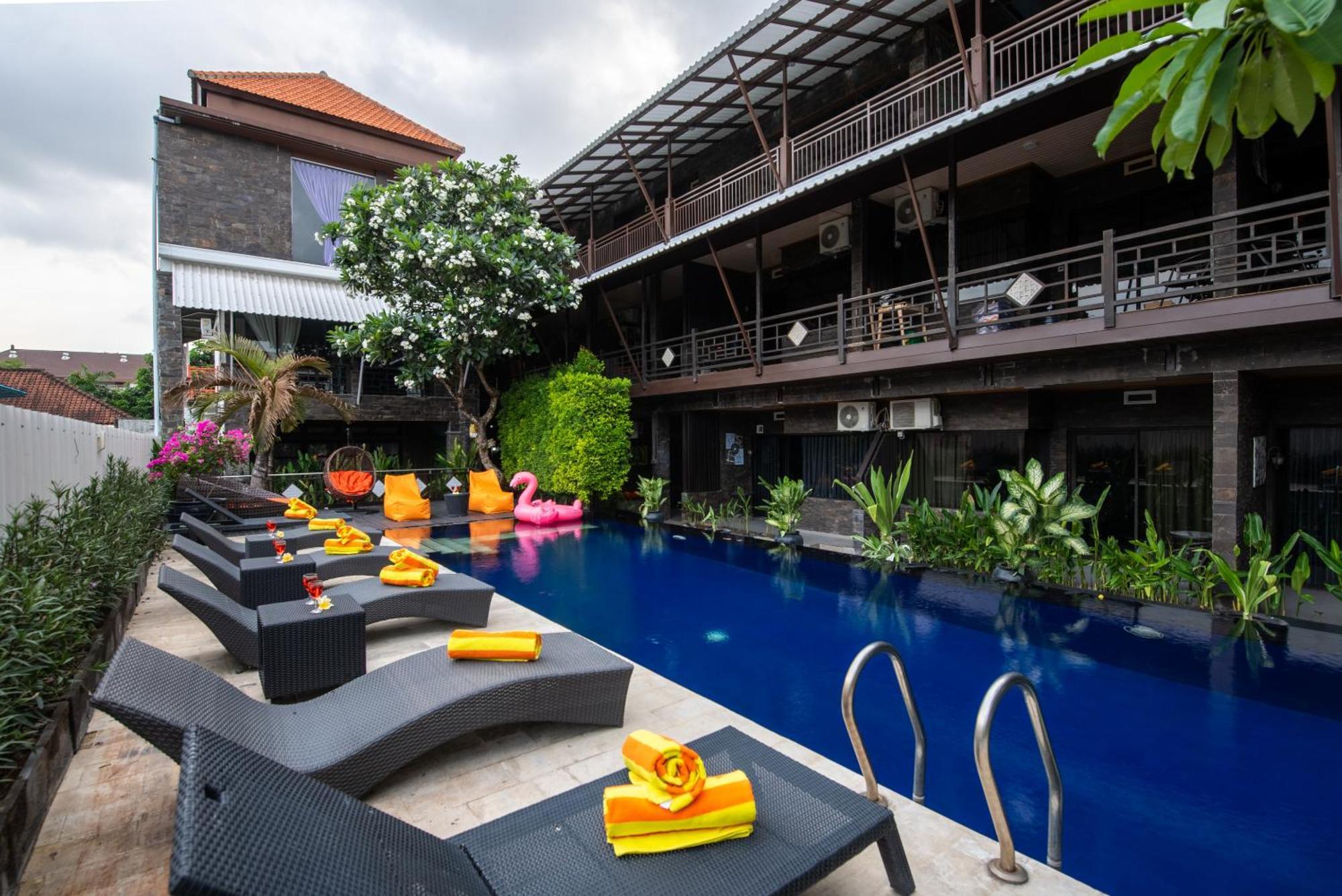 L'Amore Hotel Seminyak Exterior photo